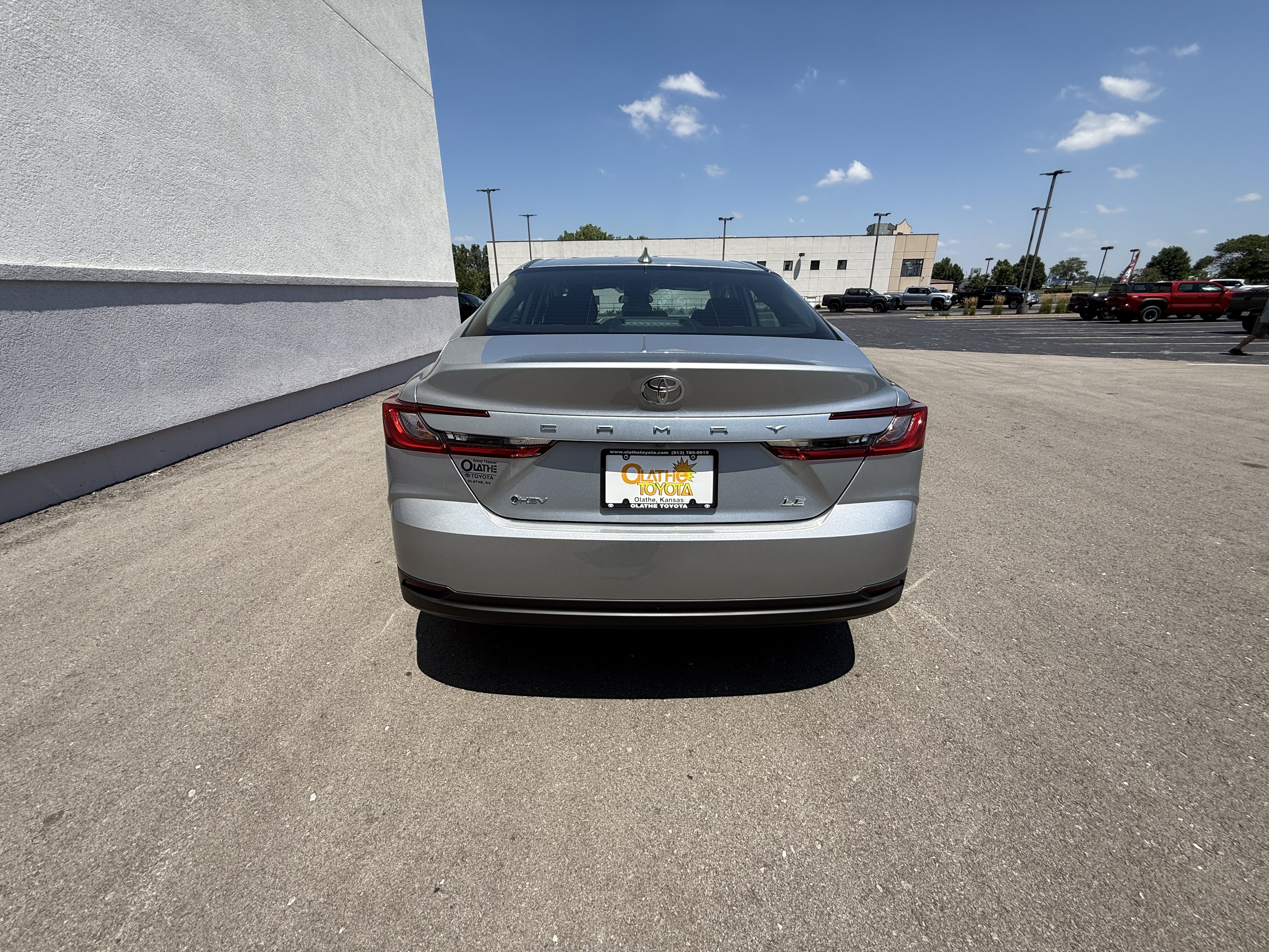 Used 2026 Toyota Camry LE FWD image 21