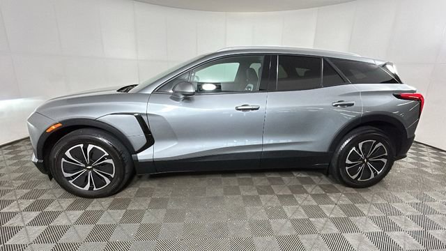 Used 2024 Chevrolet Blazer EV LT AWD/4WD image 6