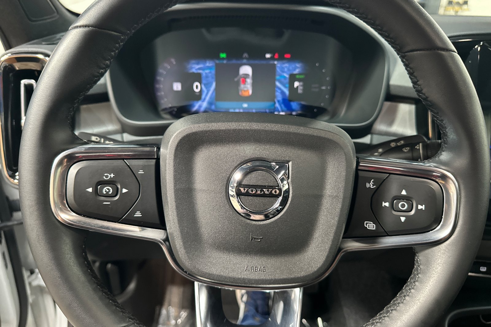 Certified 2023 Volvo C40 P8 Recharge Ultimate w/ Protection Package Premier AWD/4WD image 26
