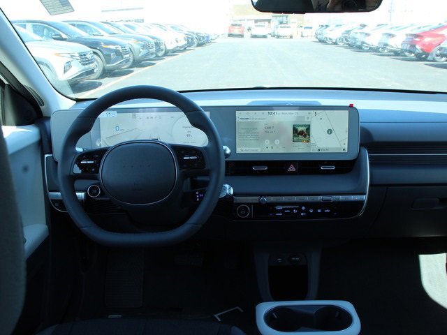 New 2024 Hyundai Ioniq 5 SEL image 19