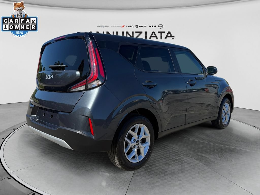 Certified 2025 Kia Soul LX w/ LX Technology Package FWD image 5