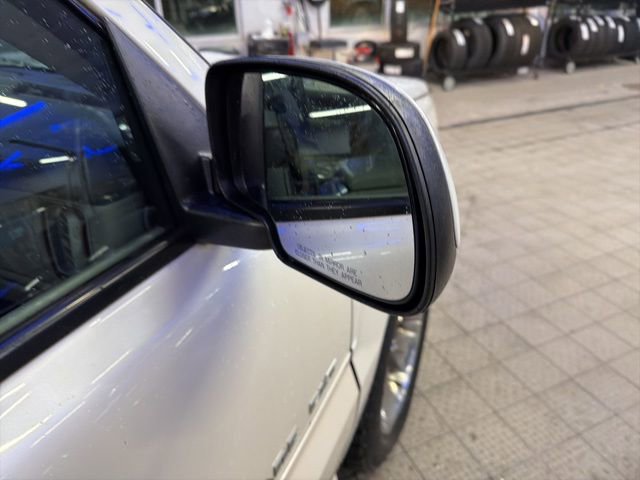 Used 2002 Cadillac Escalade EXT image 7