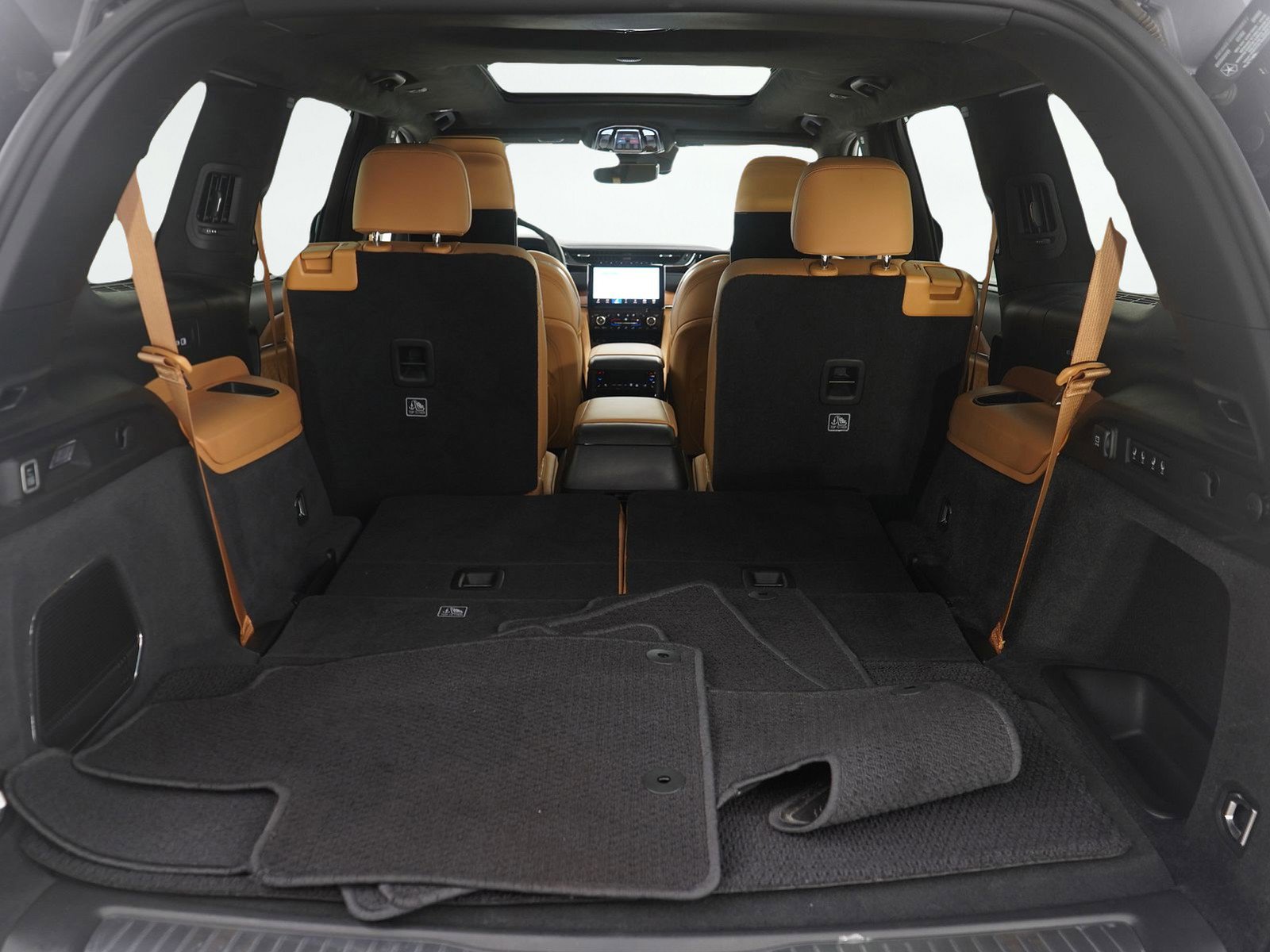 Used 2023 Jeep Grand Cherokee L Summit image 9