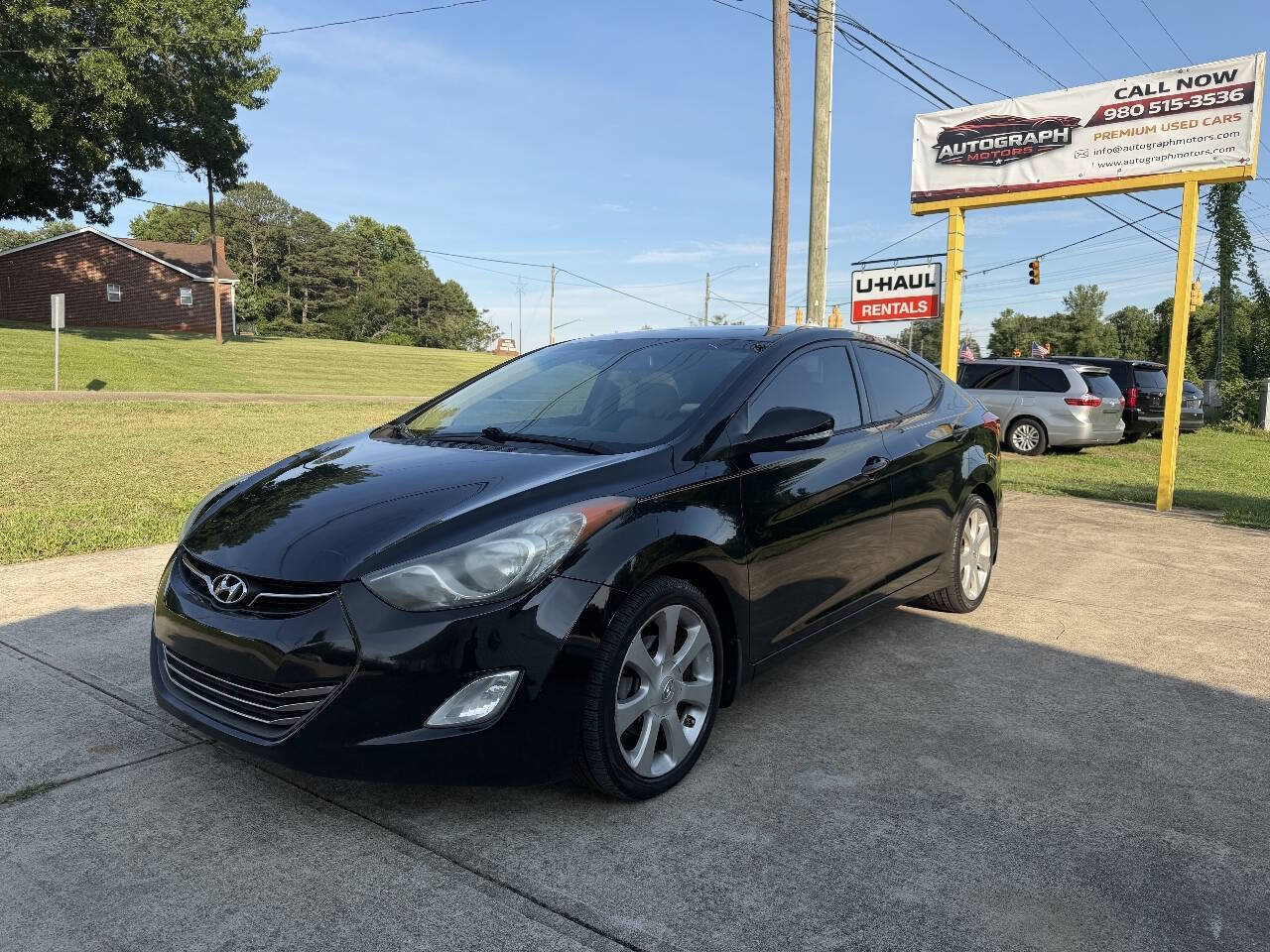 Used 2013 Hyundai Elantra Limited w/ Technology Pkg FWD image 2