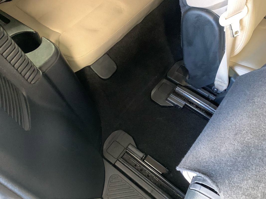 Used 2023 Ford Explorer 4WD image 30