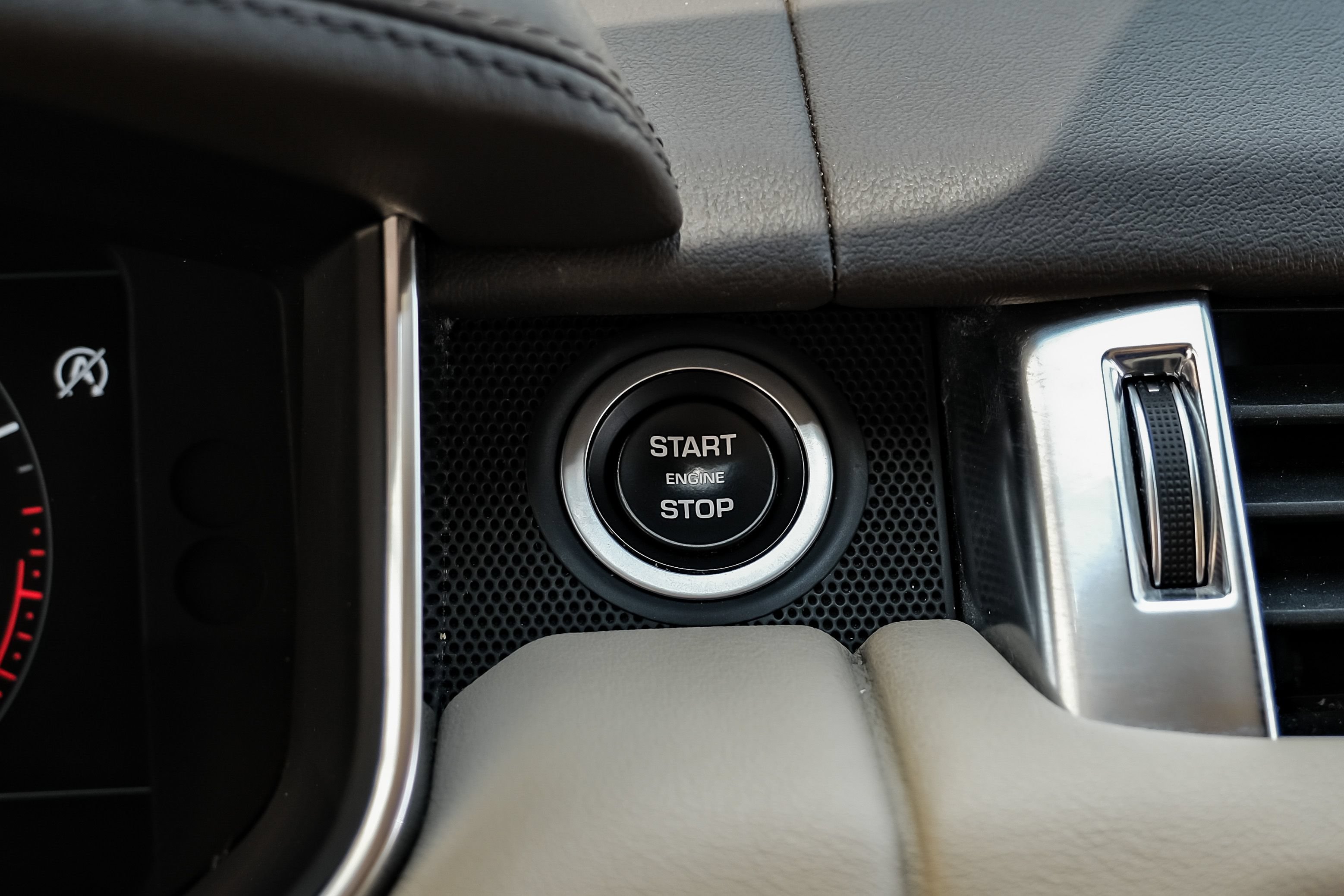 Used 2020 Land Rover Range Rover Sport HSE AWD/4WD image 19