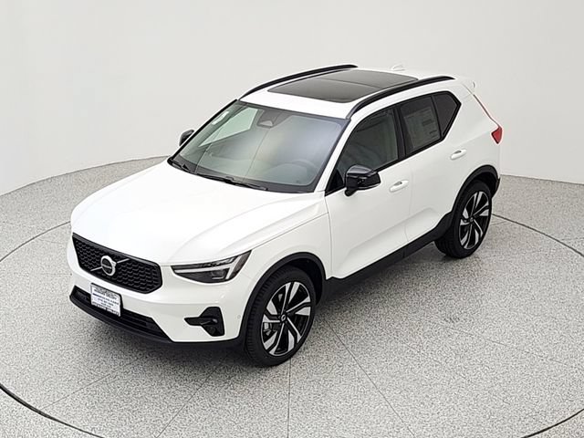 New 2026 Volvo XC40 B5 Ultra w/ Protection Package Premier AWD/4WD image 13