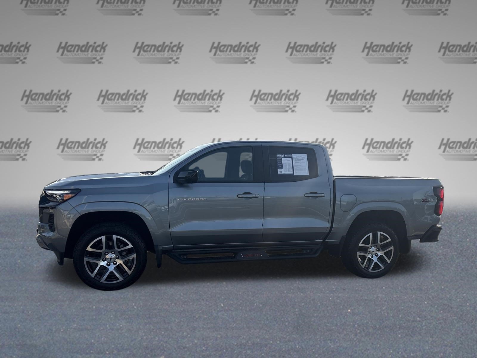 Used 2024 Chevrolet Colorado Z71 w/ Z71 Convenience Package 2 AWD/4WD image 7