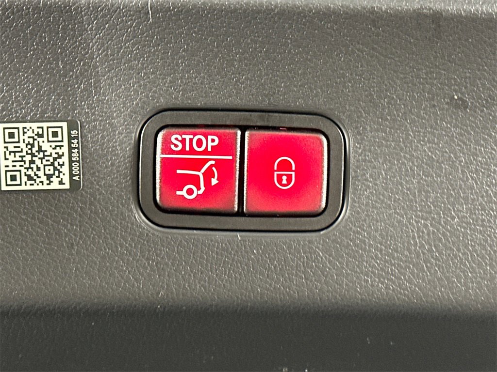 New 2025 Mercedes-Benz GLC 63 AMG S image 21