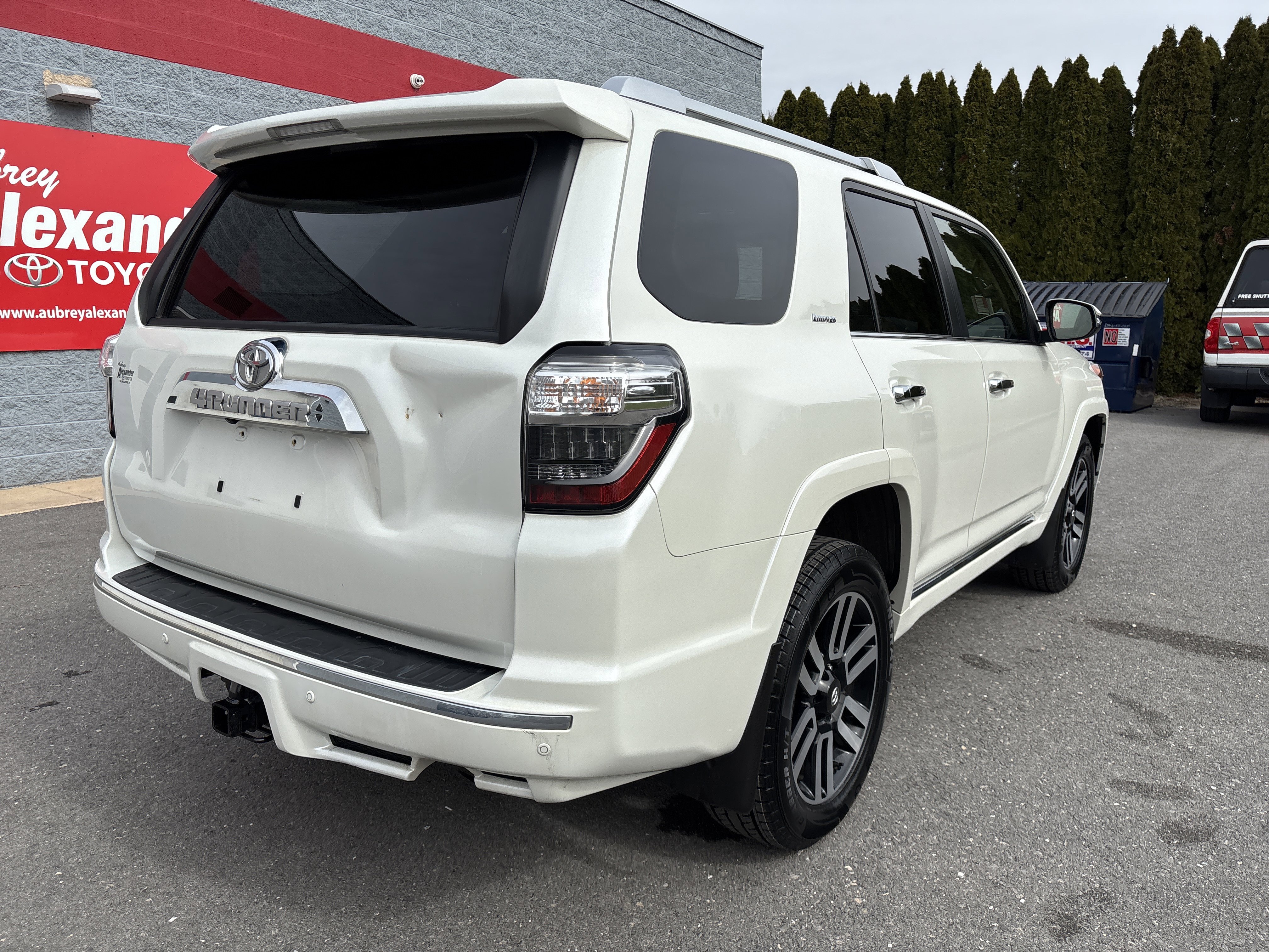 Used 2022 Toyota 4Runner Limited image 3