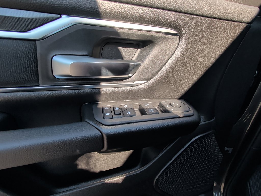 New 2026 RAM 1500 Big Horn AWD/4WD image 13