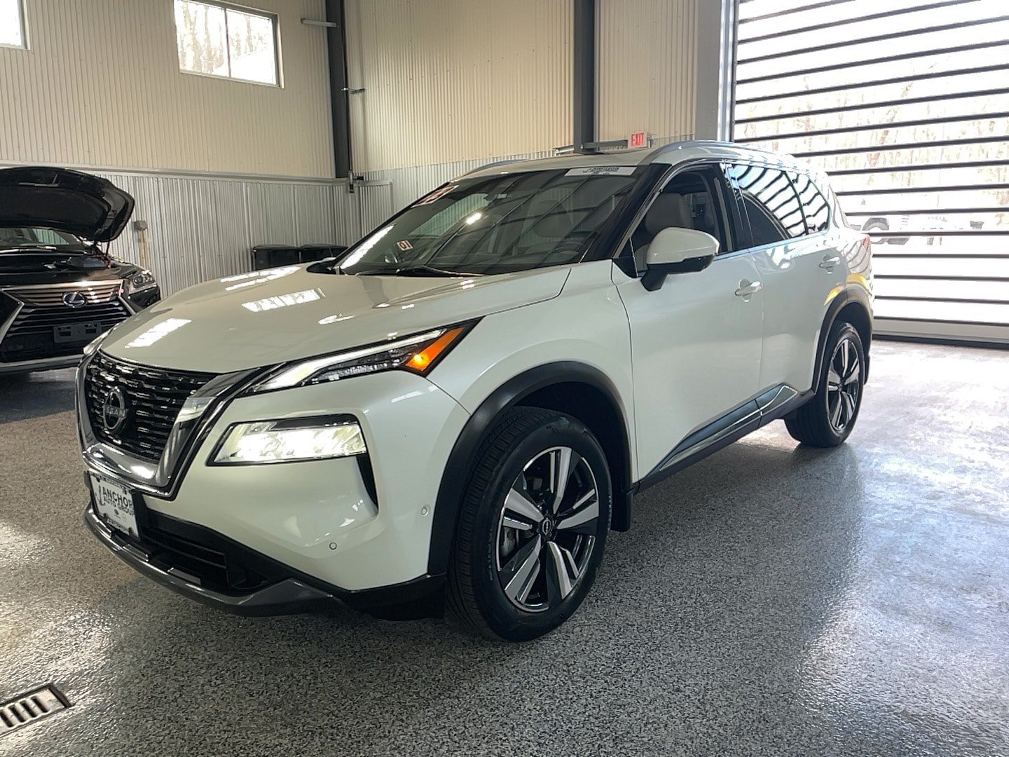 Used 2023 Nissan Rogue SL w/ SL Premium Package AWD/4WD image 3