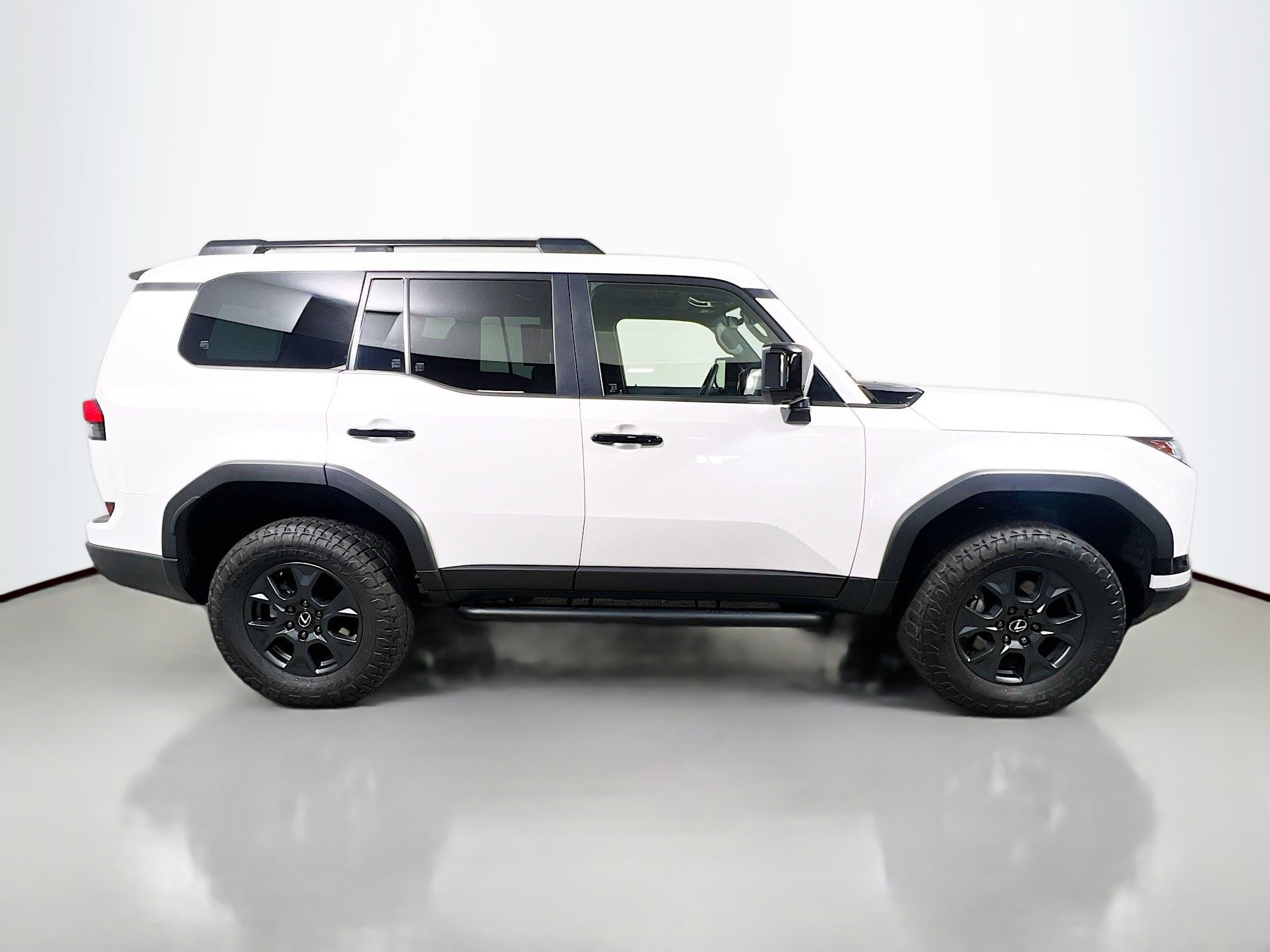 Used 2025 Lexus GX 550 image 3