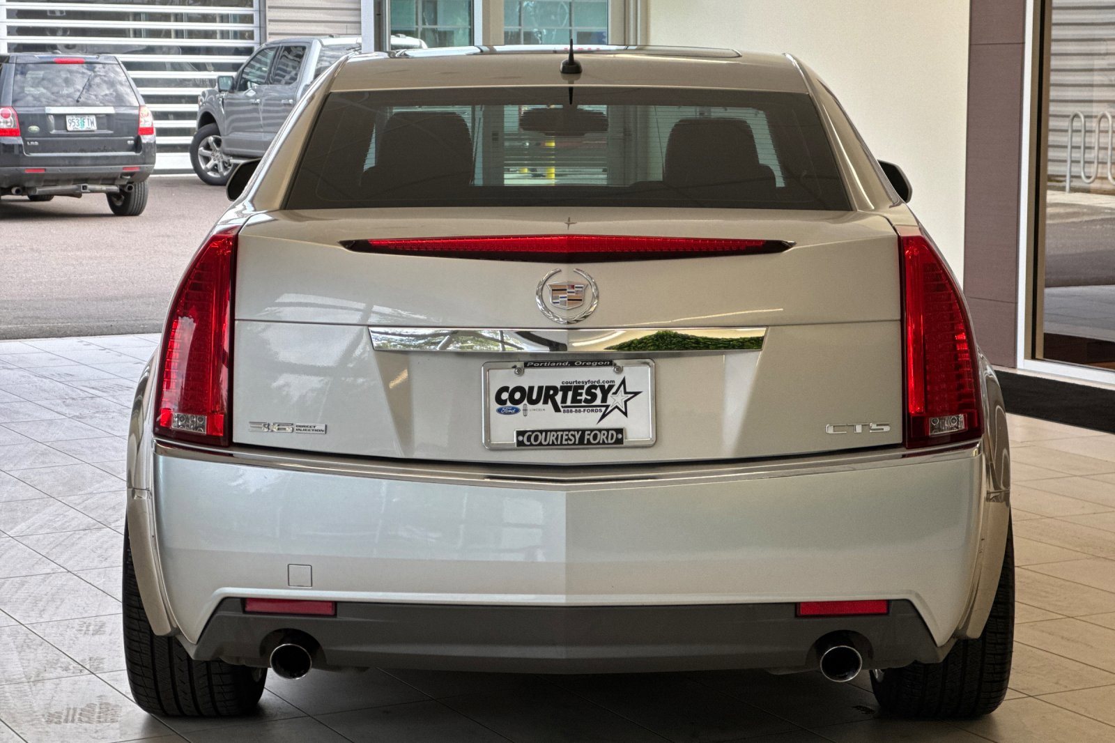 Used 2008 Cadillac CTS 3.6 w/ Wood Trim Package image 5