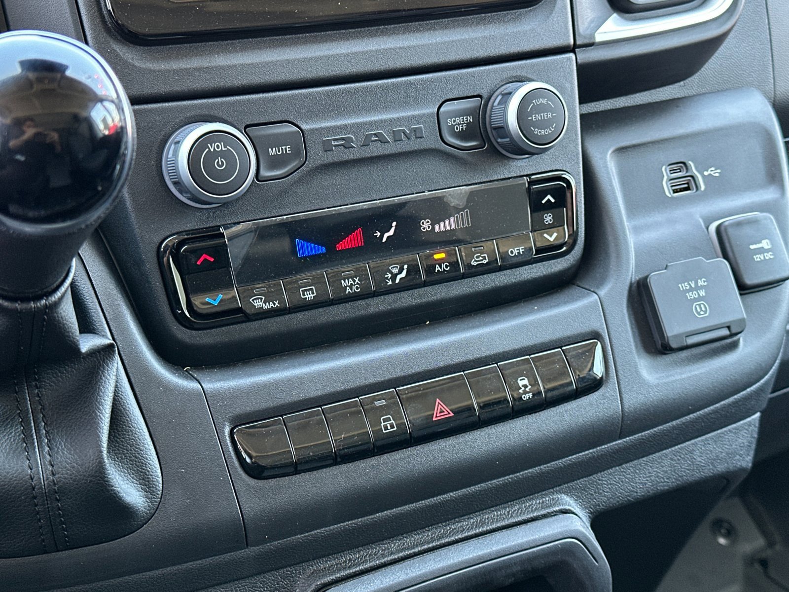 Used 2024 RAM ProMaster 1500 w/ Quick Order Package 22G SLT image 19