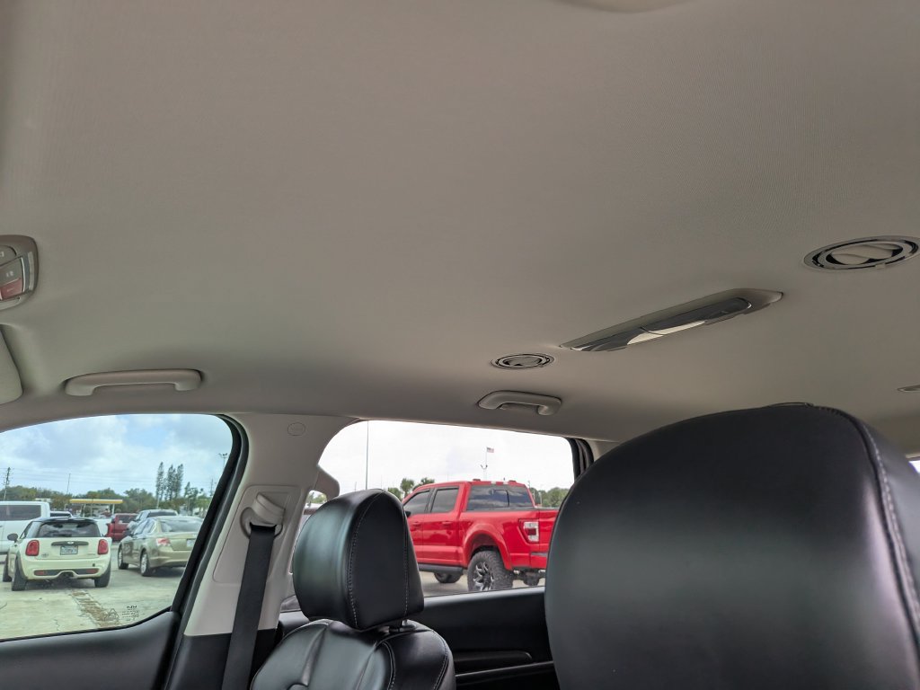 Certified 2025 Kia Telluride LX FWD image 22