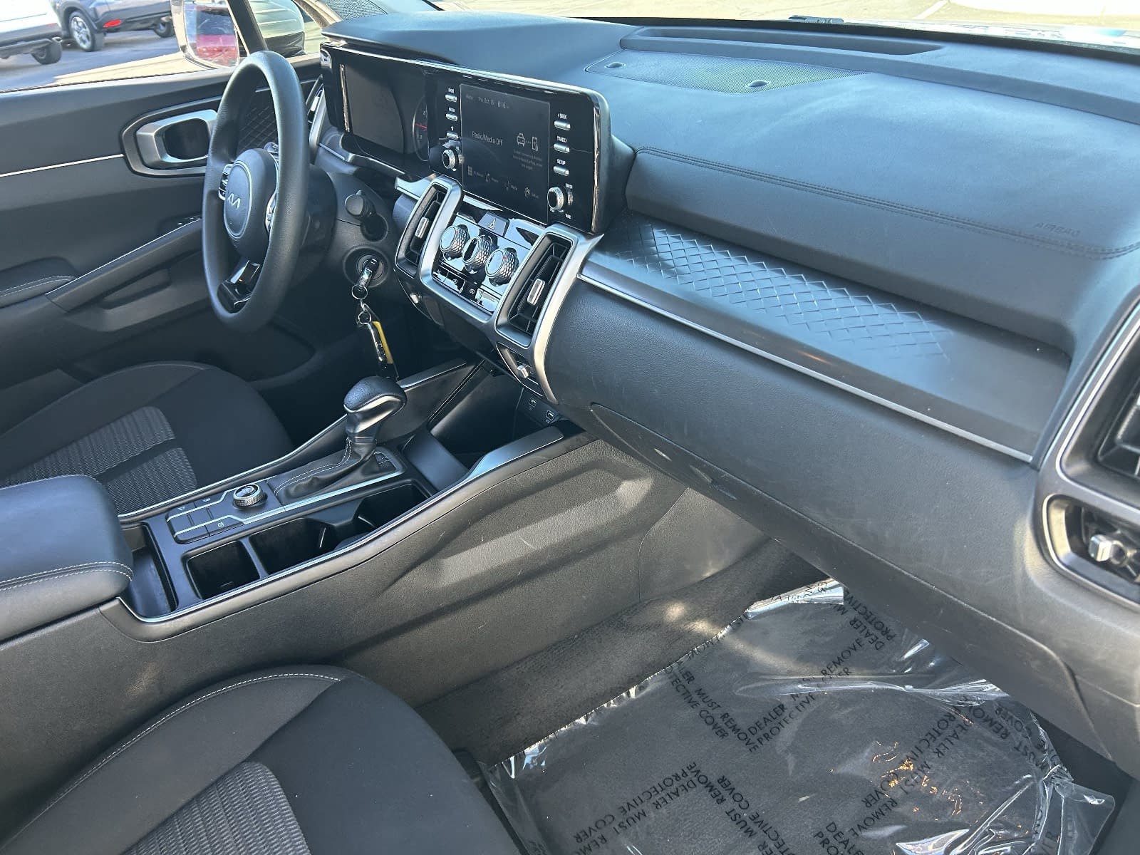 Used 2022 Kia Sorento LX FWD image 14