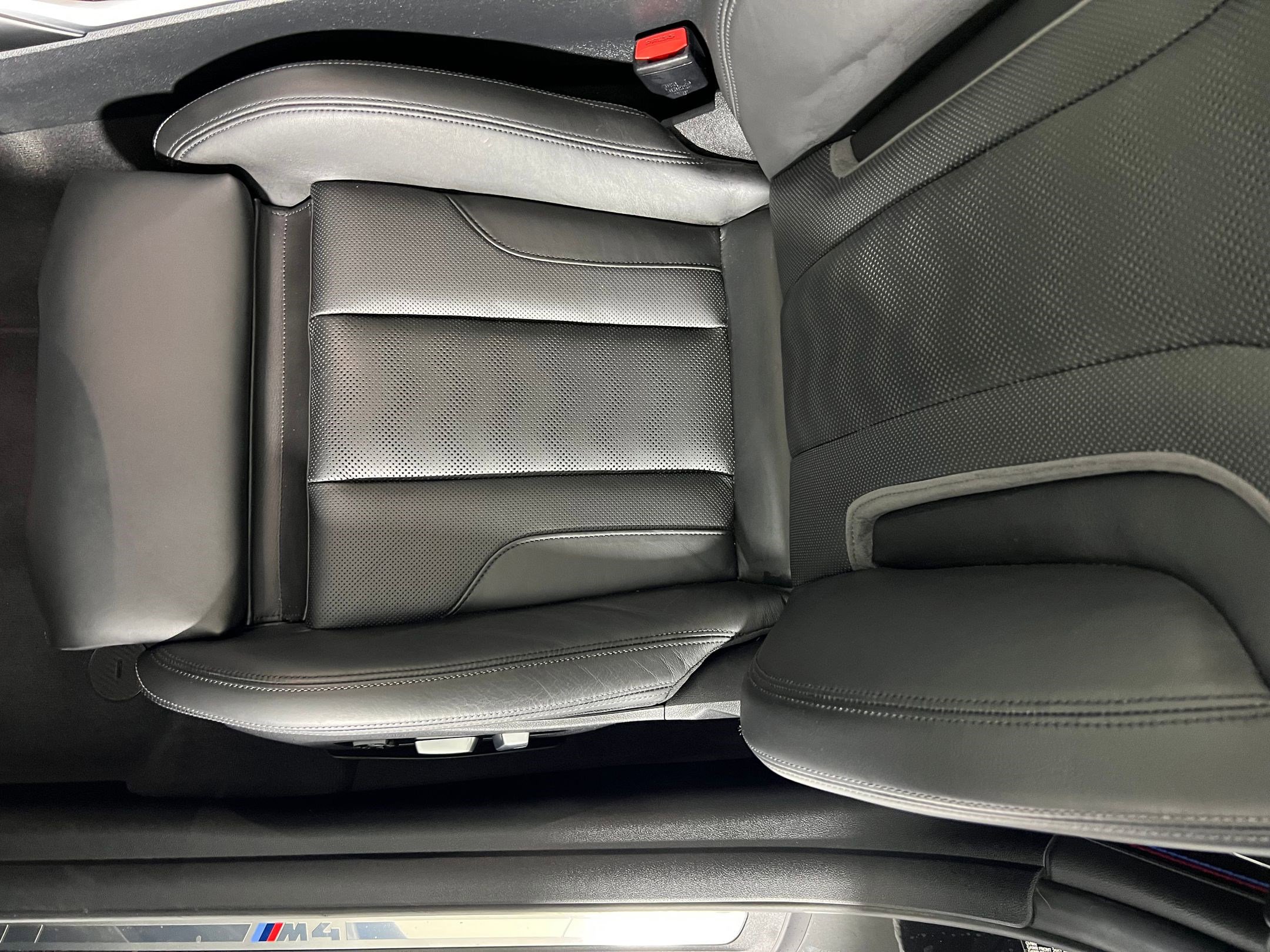 Used 2023 BMW M4 xDrive Competition w/ Executive Package image 24