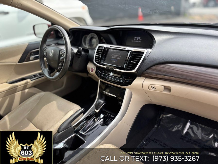 Used 2017 Honda Accord EX-L image 13