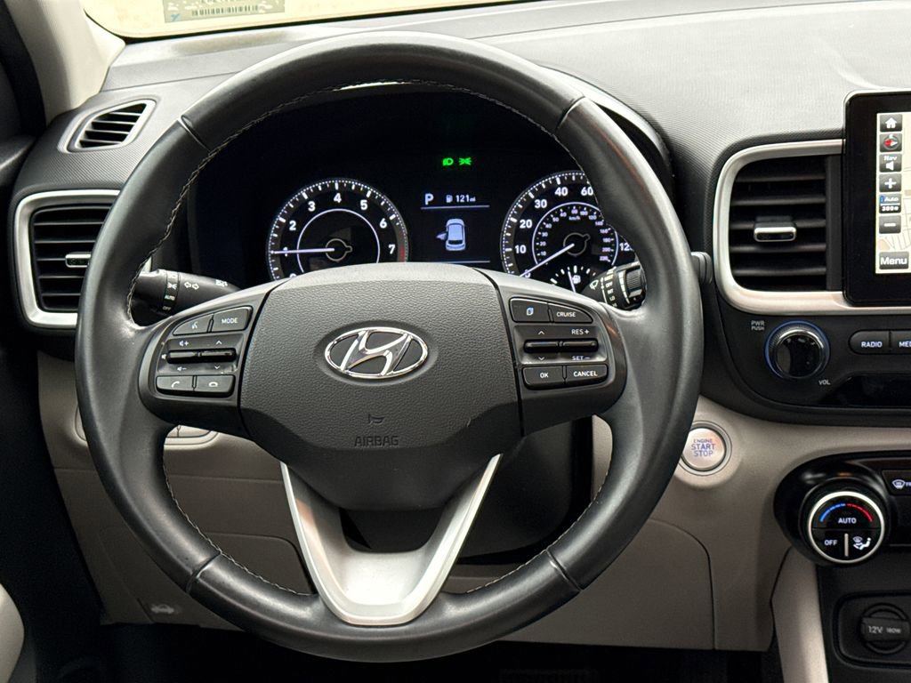 Used 2020 Hyundai Venue SEL w/ Convenience + Premium Package image 15