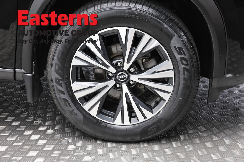 Used 2023 Nissan Rogue SV AWD/4WD image 32