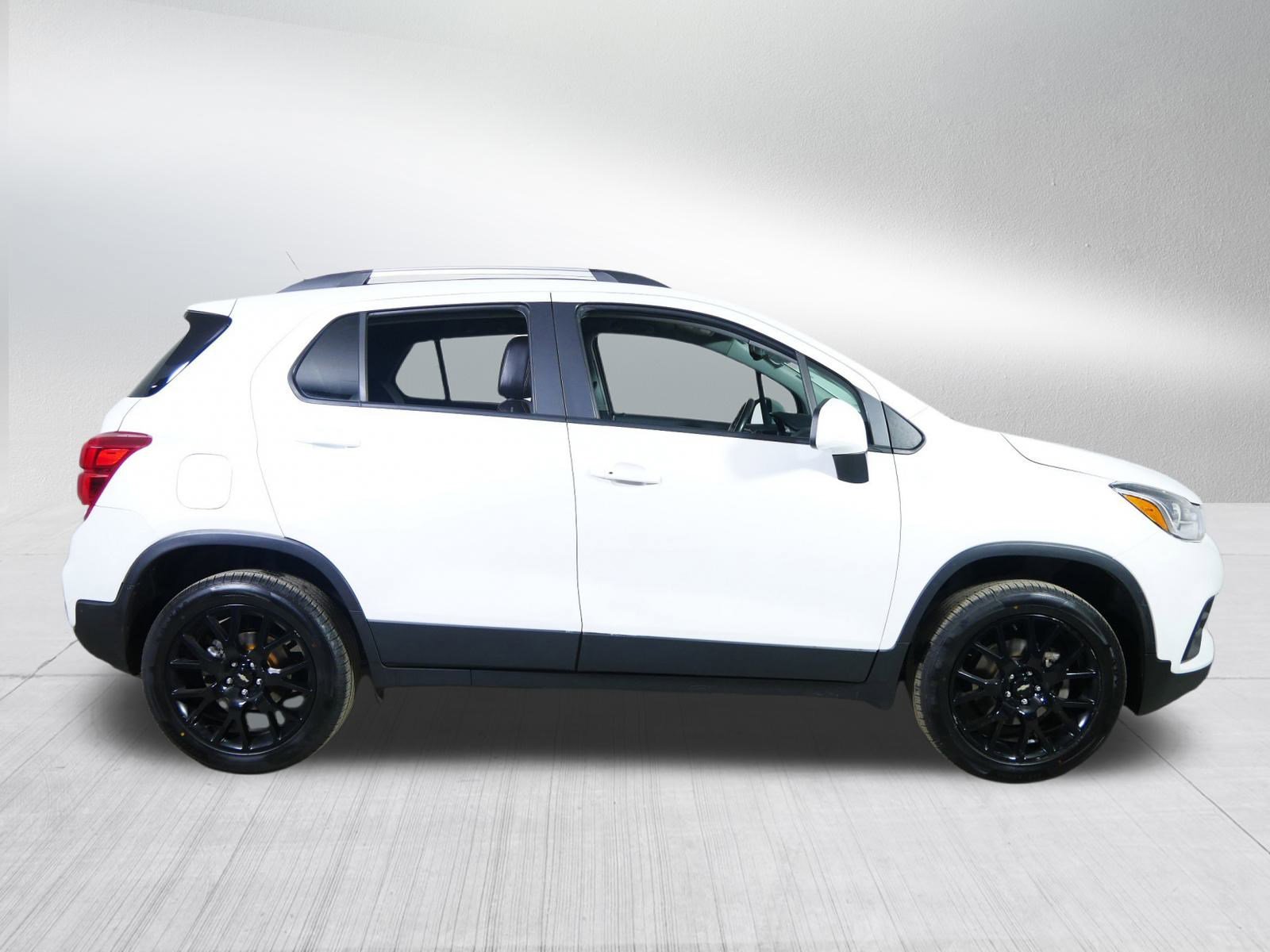 Used 2022 Chevrolet Trax LT w/ Sport Edition image 8