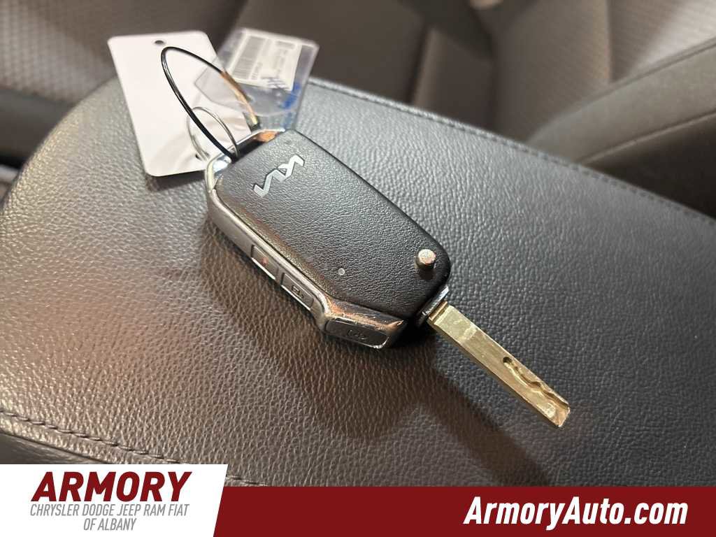 Used 2023 Kia Soul LX w/ LX Technology Package image 20