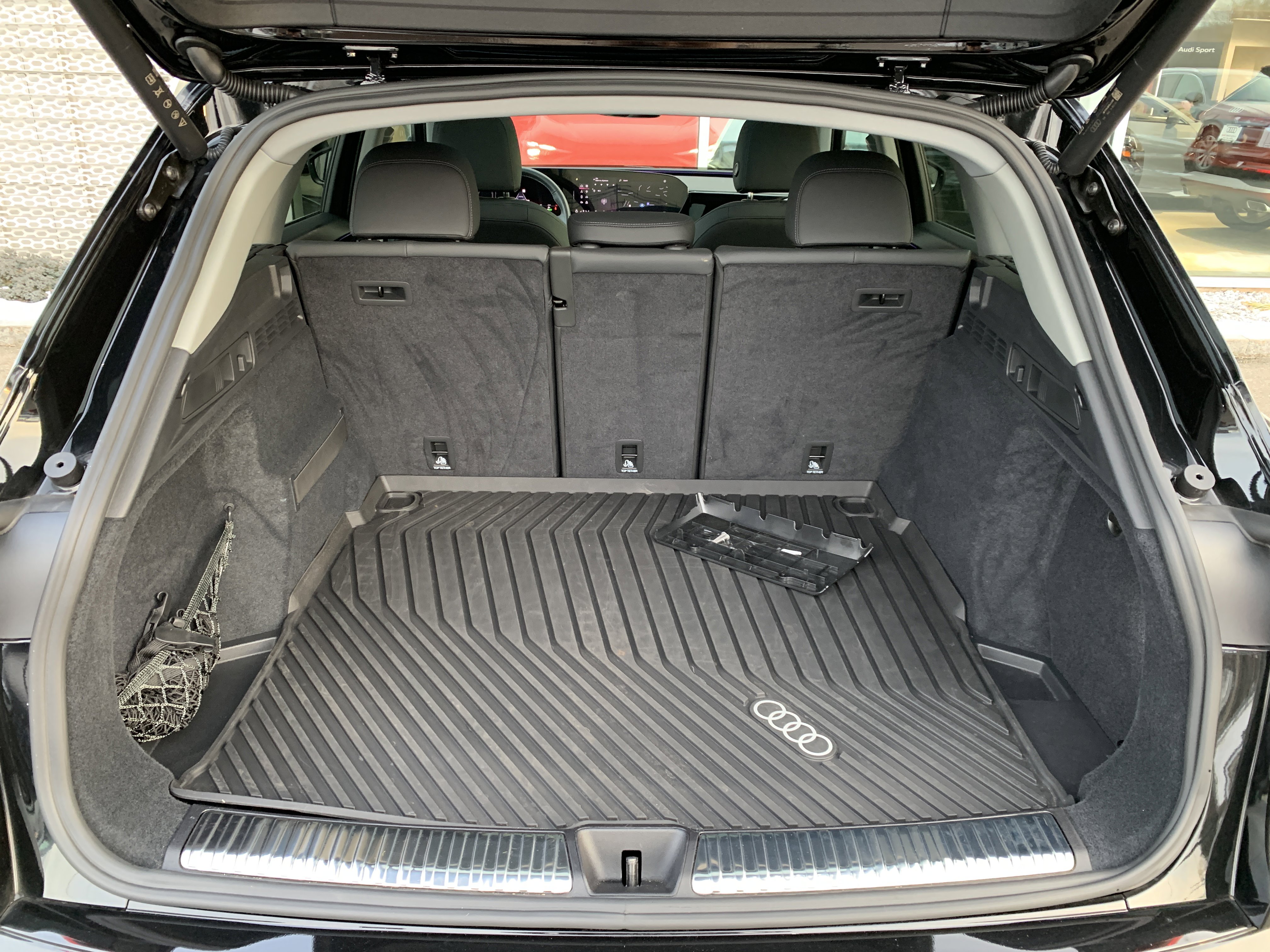 Certified 2025 Audi Q5 Premium w/ Convenience Package image 19