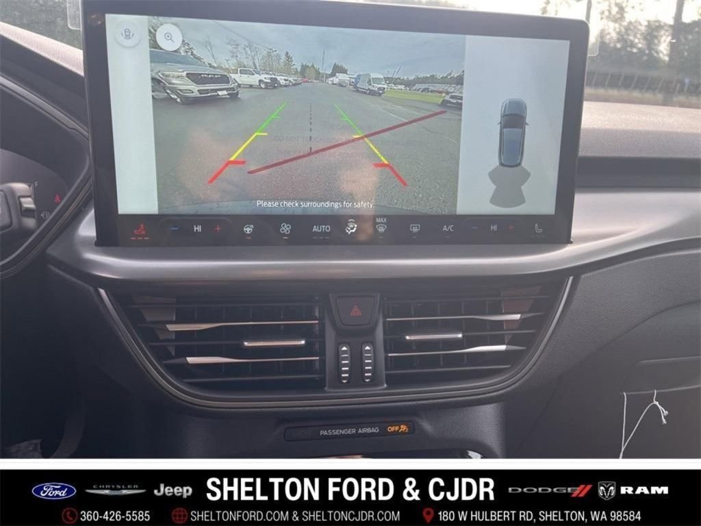 New 2025 Ford Escape SE FWD image 19