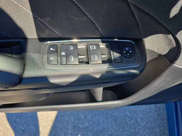 Used 2022 Dodge Charger R/T w/ Driver Convenience Group image 27