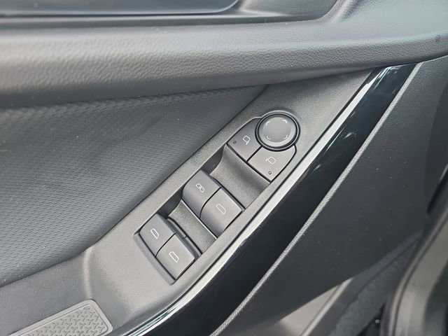 Used 2025 Chevrolet Equinox LT image 30