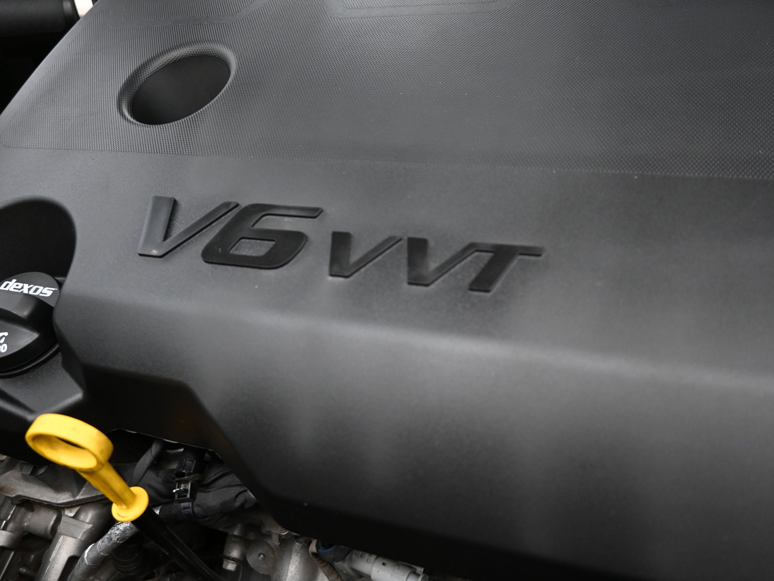 Used 2023 Chevrolet Traverse LT image 36