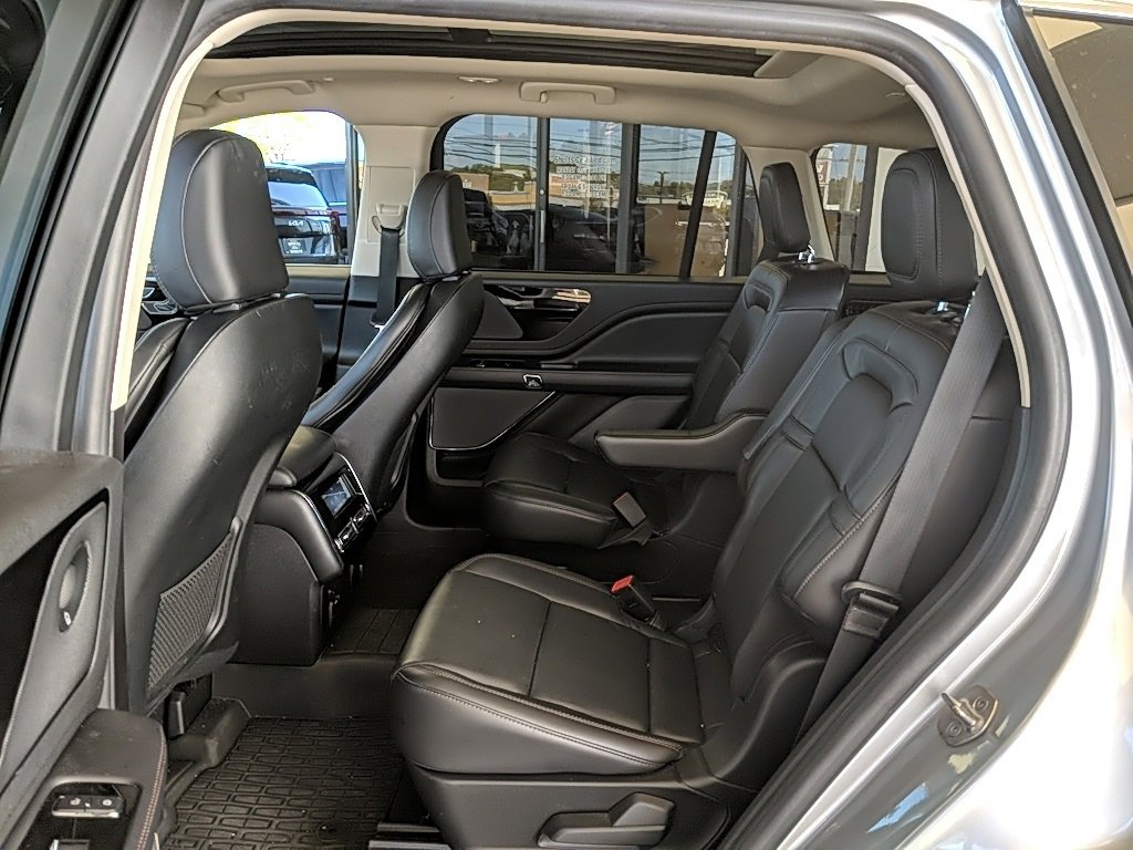 Certified 2023 Lincoln Aviator Reserve w/ Equipment Group 201A image 12