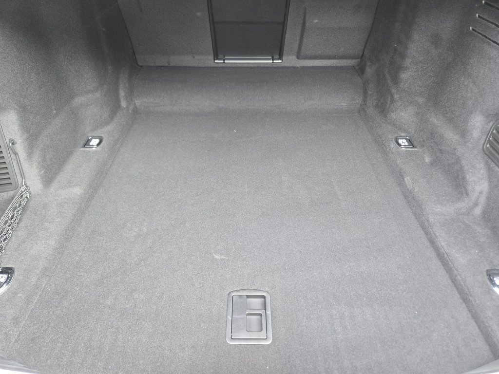 Certified 2025 Audi A8 L 3.0T AWD/4WD image 42