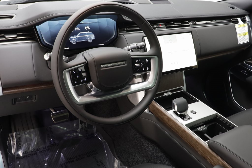 New 2025 Land Rover Range Rover SE image 7