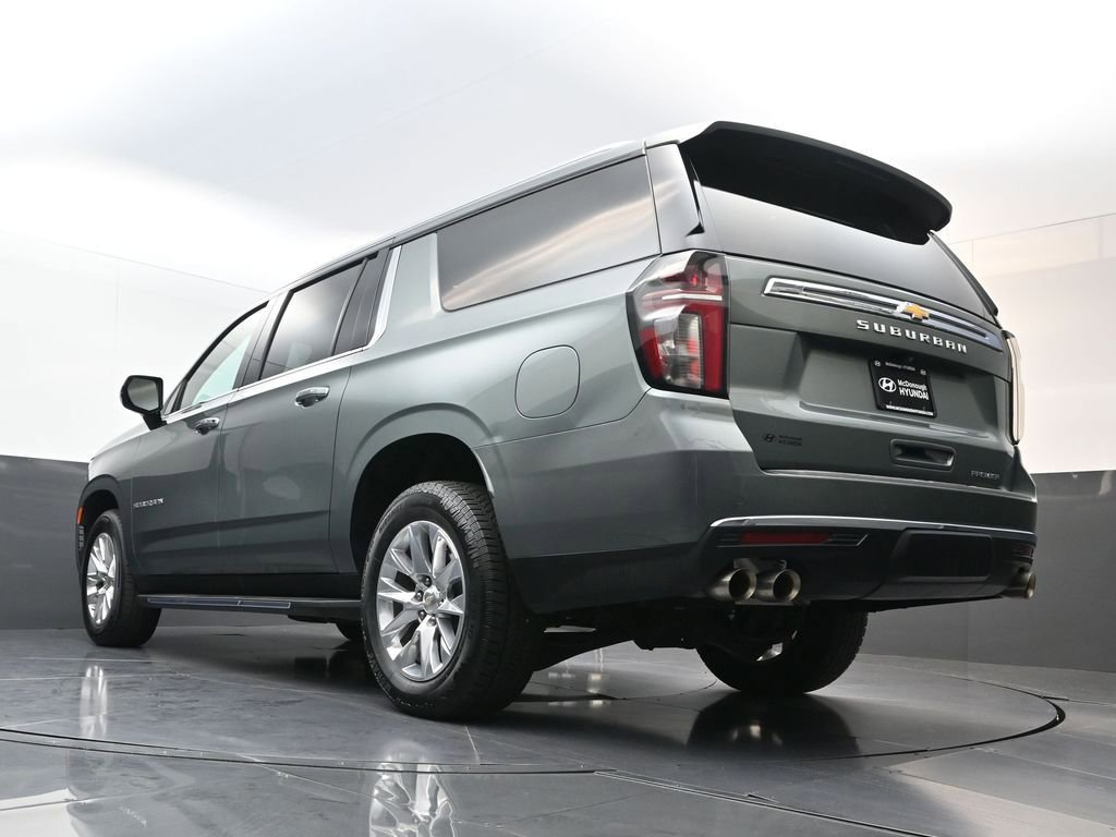 Used 2023 Chevrolet Suburban Premier image 18
