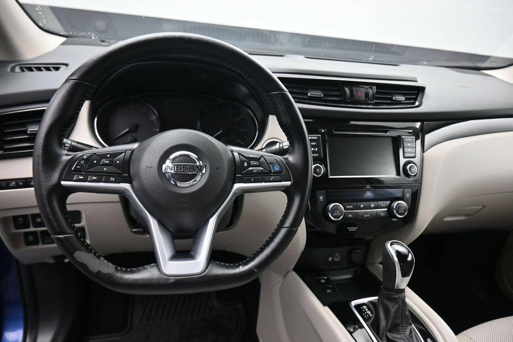 Used 2022 Nissan Rogue Sport SL AWD/4WD image 14