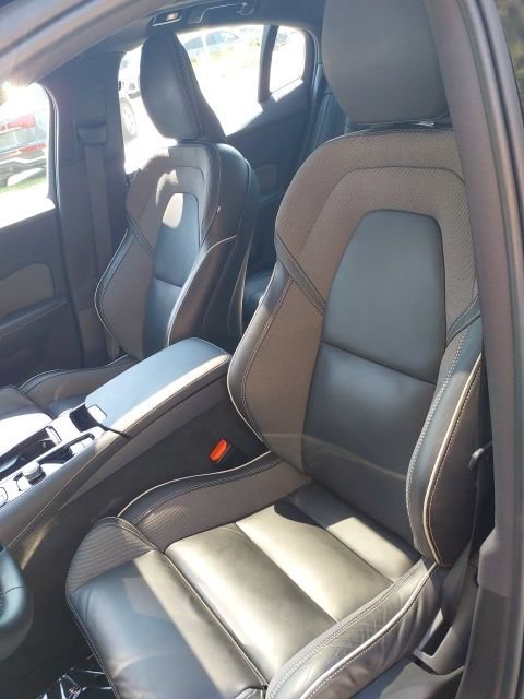 Certified 2024 Volvo S60 T8 Plus w/ Climate Package AWD/4WD image 13