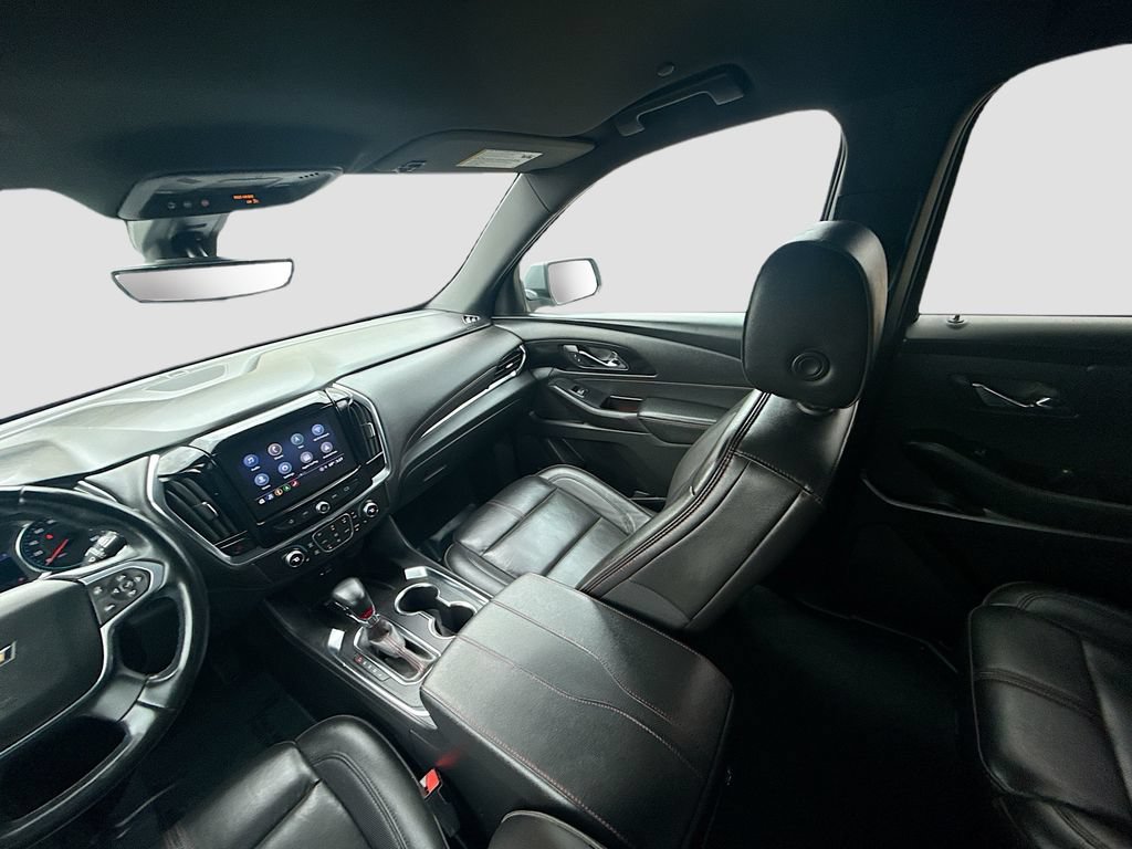 Used 2023 Chevrolet Traverse RS FWD image 24