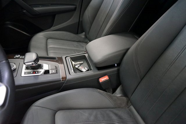 Used 2019 Audi Q5 2.0T Premium image 27