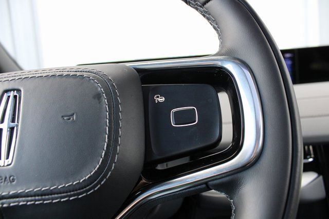 New 2026 Lincoln Navigator Reserve w/ Jet Appearance Package image 42