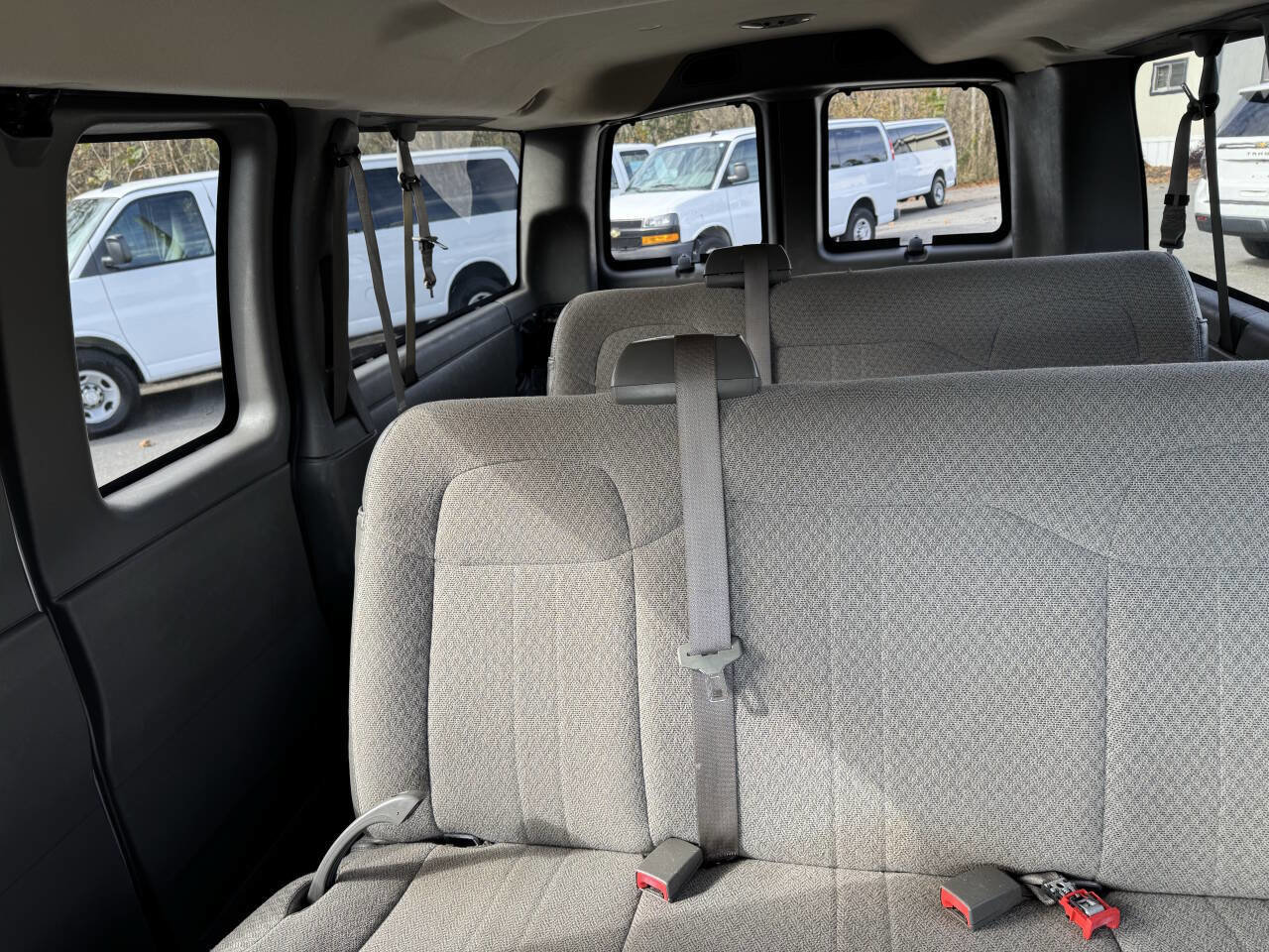 Used 2015 Chevrolet Express 2500 LS image 8