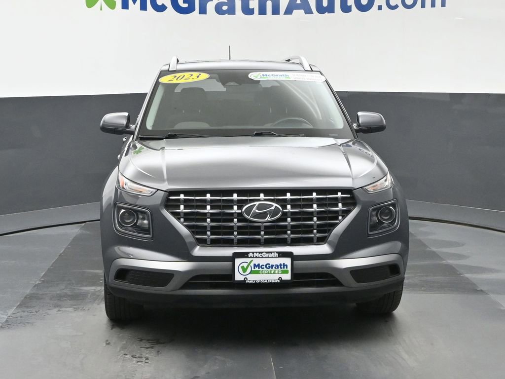 Certified 2023 Hyundai Venue SEL FWD image 4
