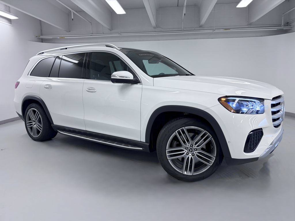 Certified 2025 Mercedes-Benz GLS 450 4MATIC image 9