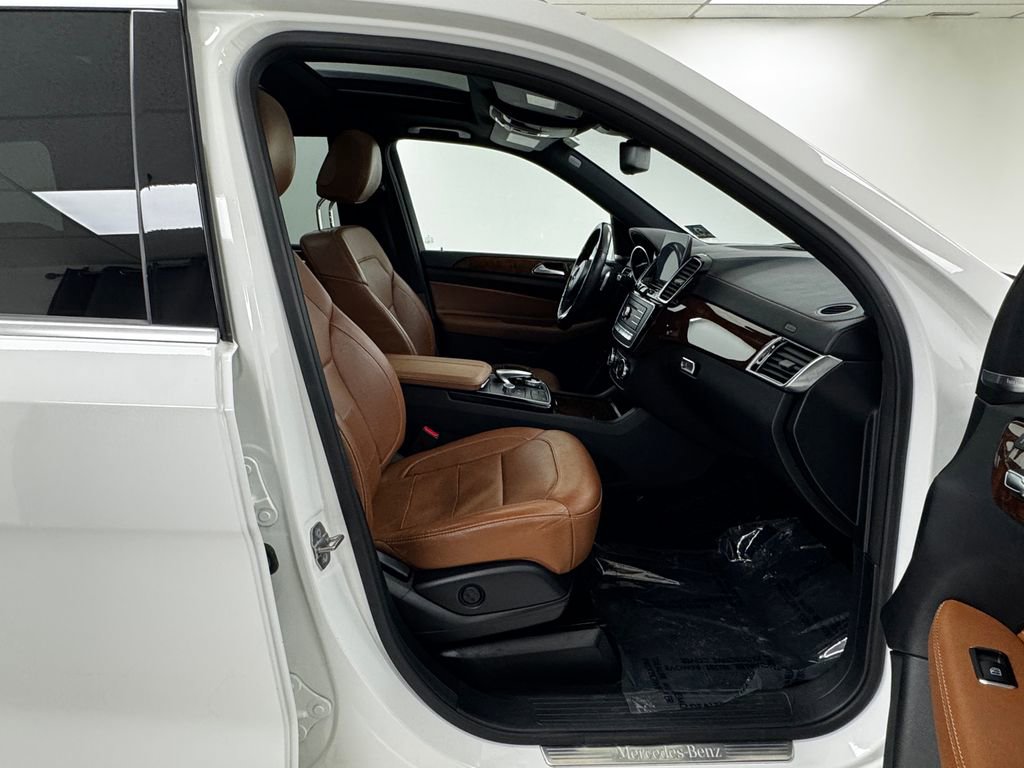 Used 2018 Mercedes-Benz GLS 450 4MATIC image 14