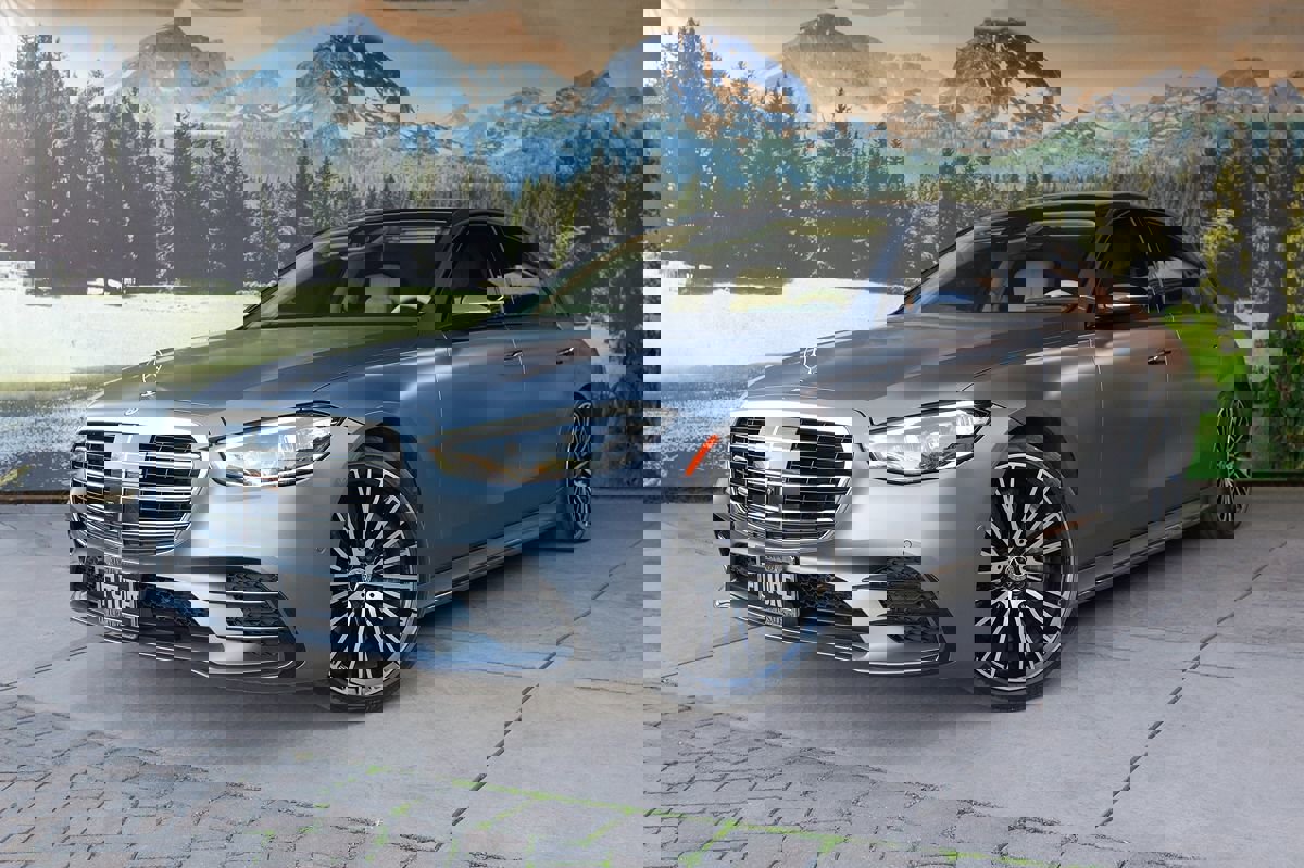 Used 2023 Mercedes-Benz S 580 4MATIC Sedan image 1