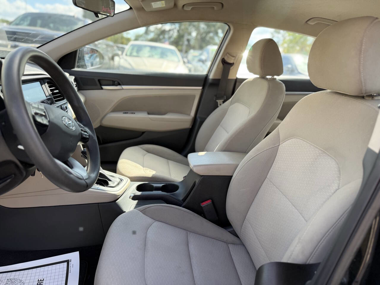 Used 2019 Hyundai Elantra SEL image 12