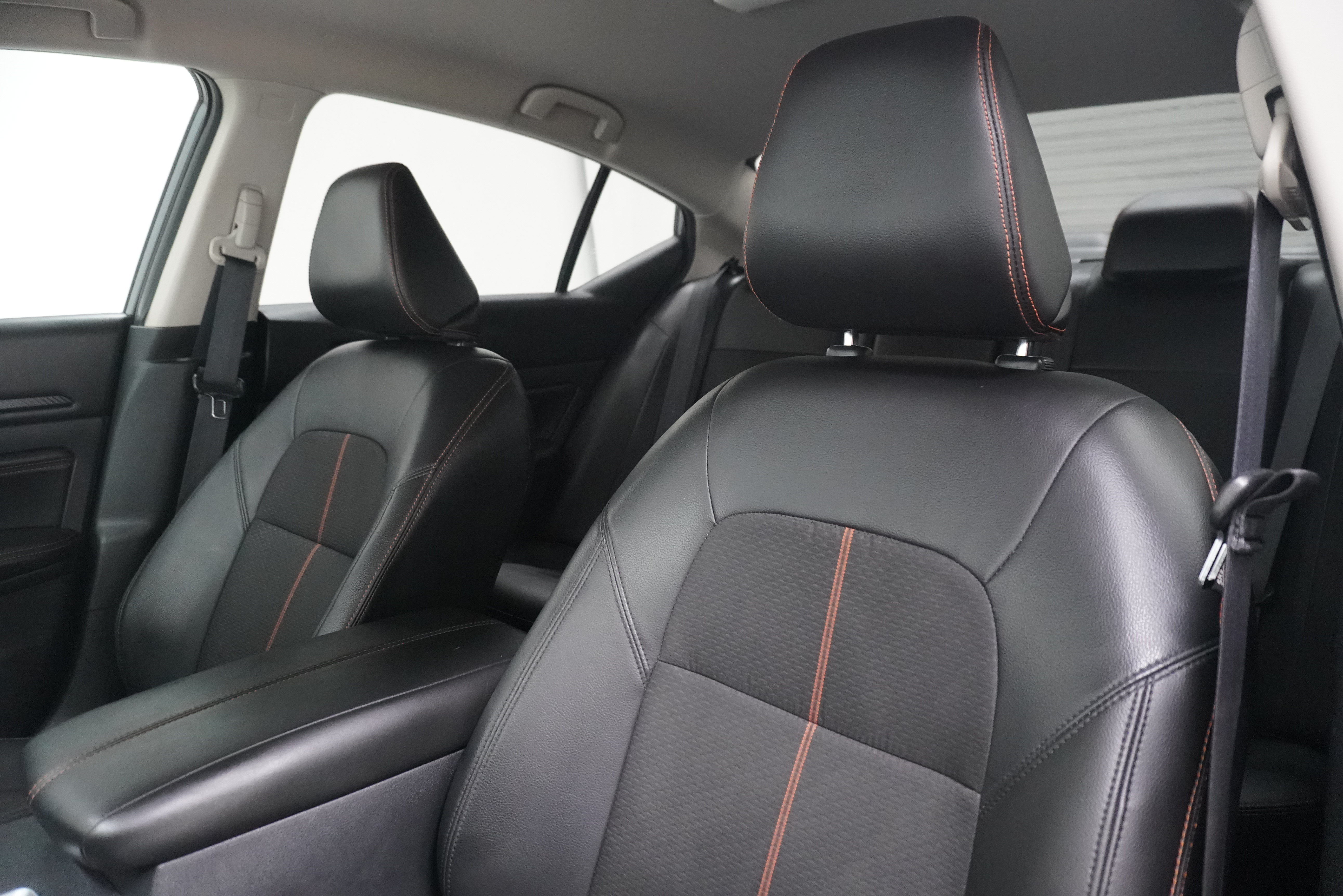 Used 2019 Nissan Altima 2.5 SR FWD image 11