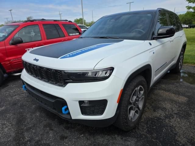 Used 2022 Jeep Grand Cherokee Trailhawk AWD/4WD image 19
