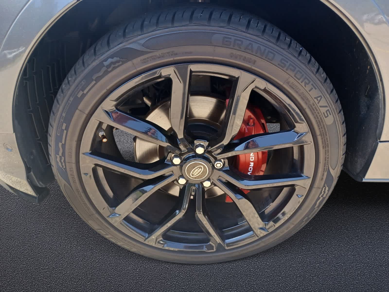Used 2019 Land Rover Range Rover Sport HSE AWD/4WD image 32